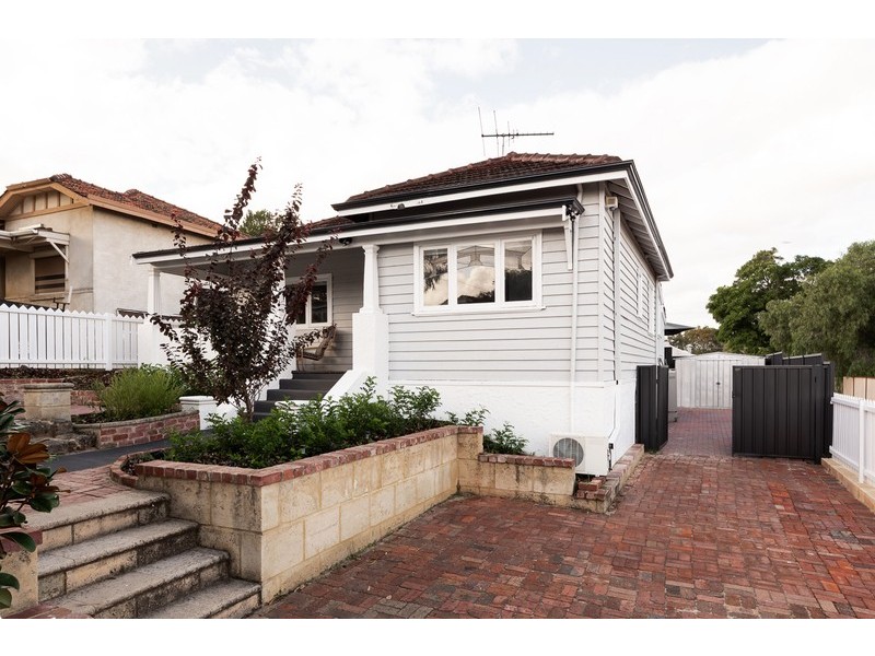 2A The Strand, Bayswater WA 6053