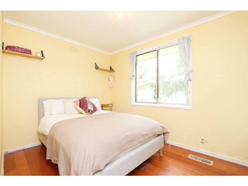 10 Waverley Court, Gladstone Park VIC 3043