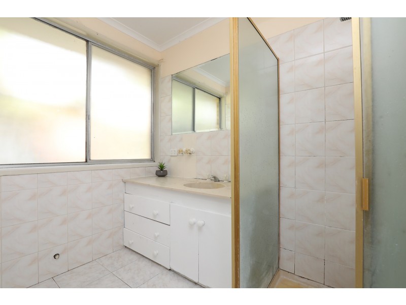 10 Waverley Court, Gladstone Park VIC 3043