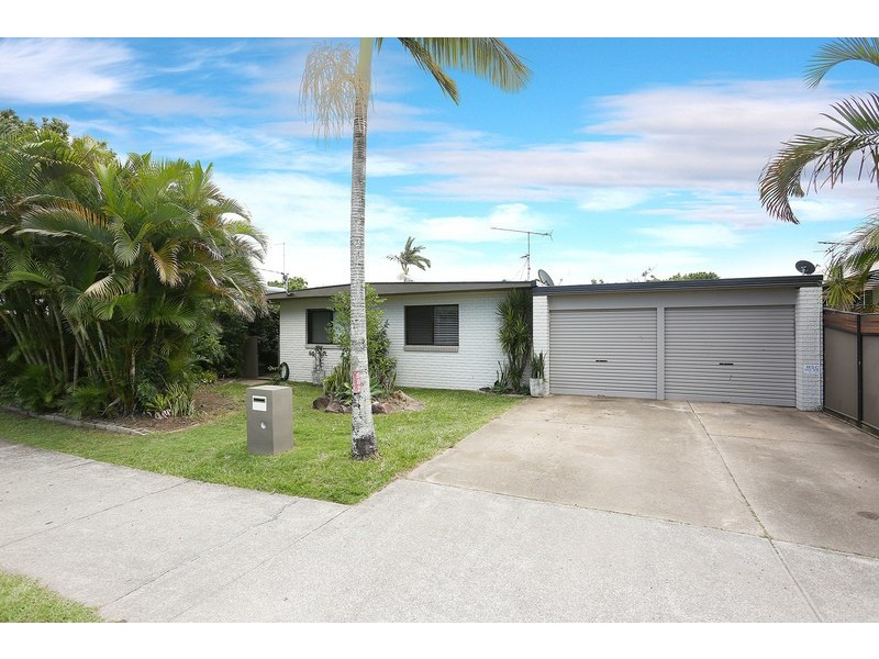 682 David Low Way, Pacific Paradise QLD 4564