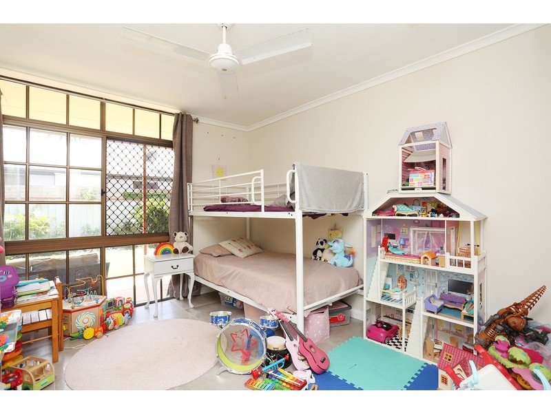 682 David Low Way, Pacific Paradise QLD 4564