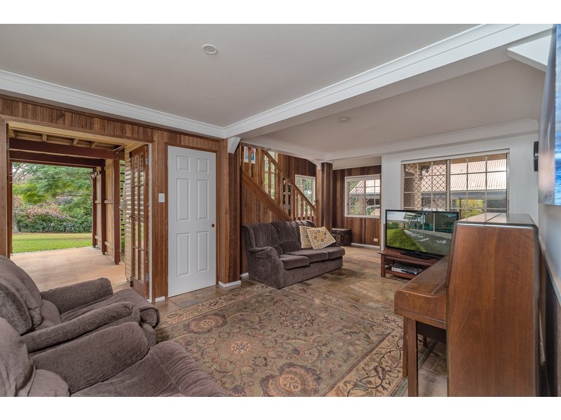 18-20 Geissmann Street, Tamborine Mountain QLD 4272