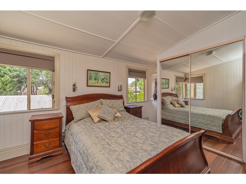 18-20 Geissmann Street, Tamborine Mountain QLD 4272