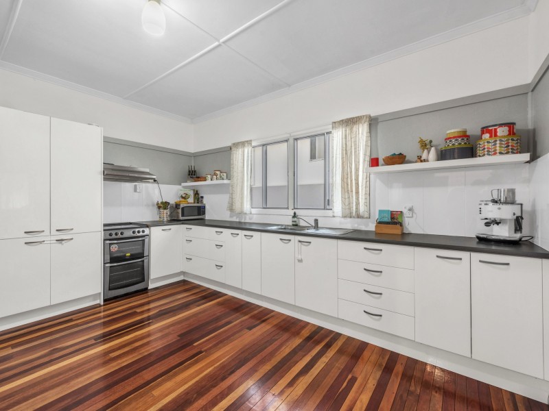 132 Erica Street, Cannon Hill QLD 4170