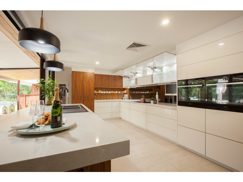 9 Grosmont Street, Carindale QLD 4152