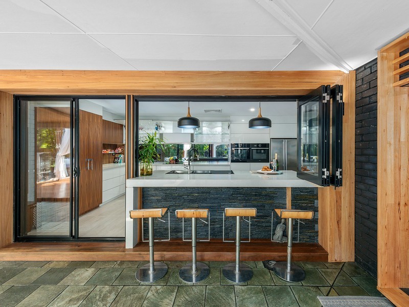 9 Grosmont Street, Carindale QLD 4152