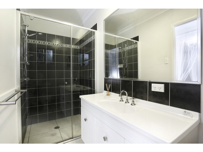 204 Duffield Road, Kallangur QLD 4503