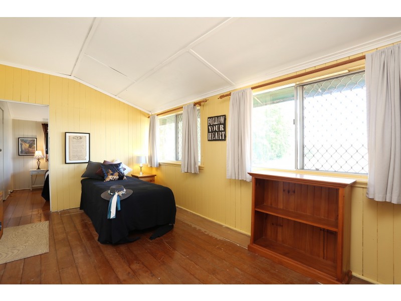 17 Niethe Road, Lockrose QLD 4342