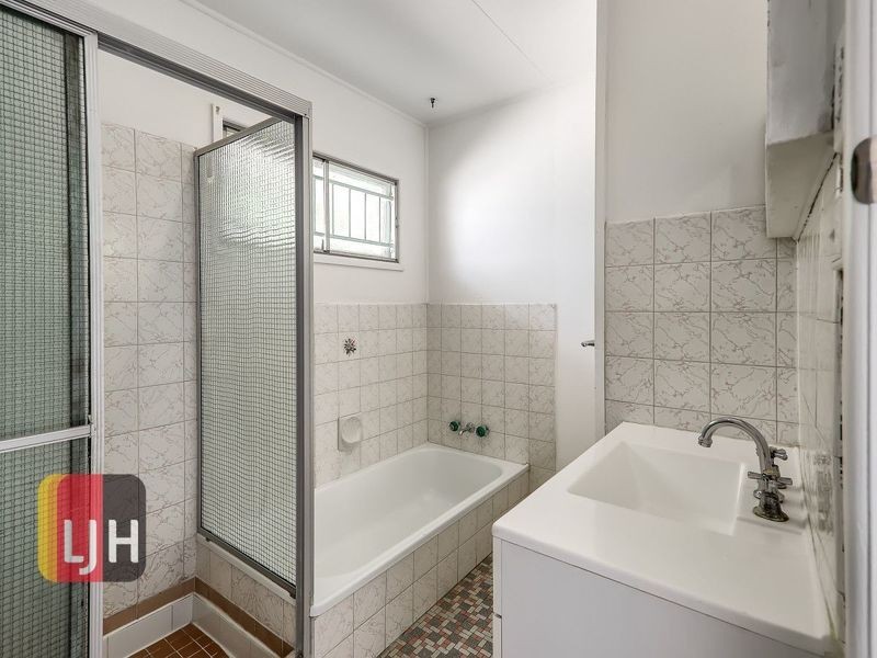 30 Achilles Street, Kedron QLD 4031