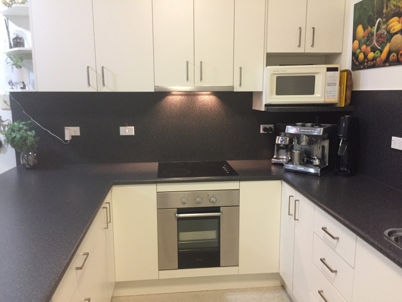 4 Macdonald Cresent, Blackwater QLD 4717