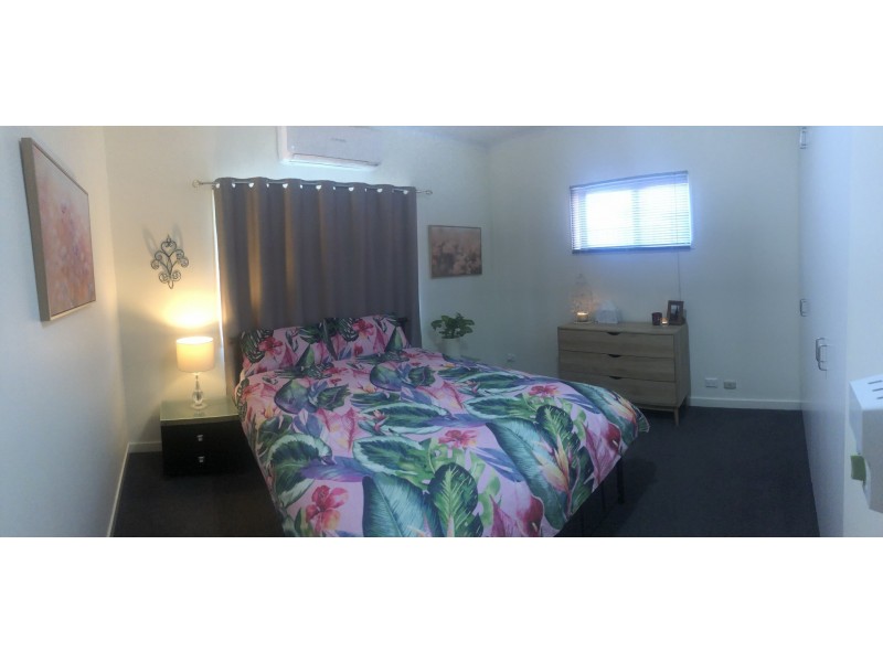 4 Macdonald Cresent, Blackwater QLD 4717