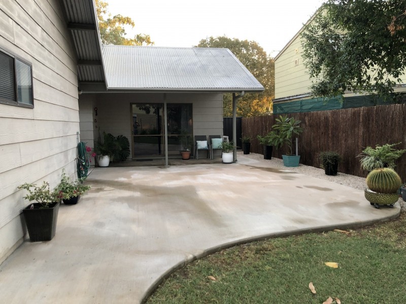 4 Macdonald Cresent, Blackwater QLD 4717