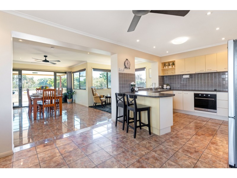 7 Anemone Avenue, Hollywell QLD 4216