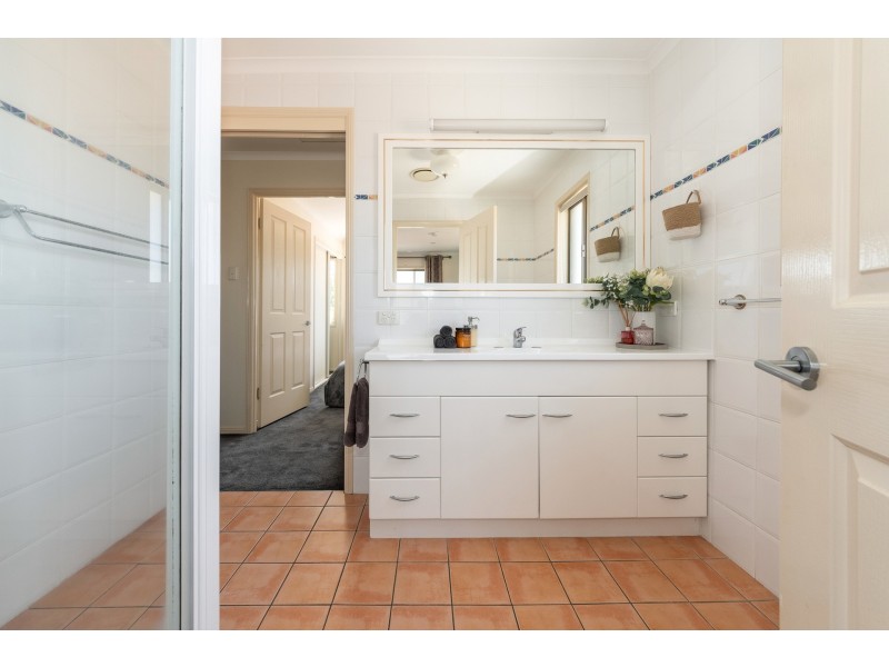 7 Anemone Avenue, Hollywell QLD 4216