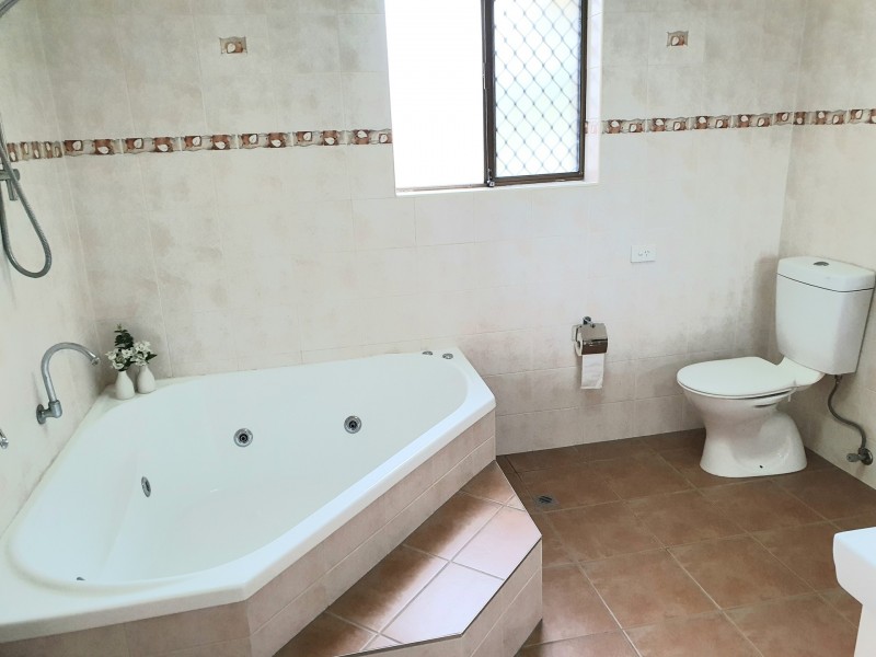 7 Anemone Avenue, Hollywell QLD 4216