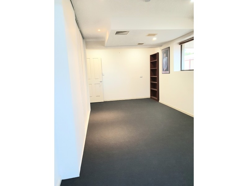 7 Anemone Avenue, Hollywell QLD 4216