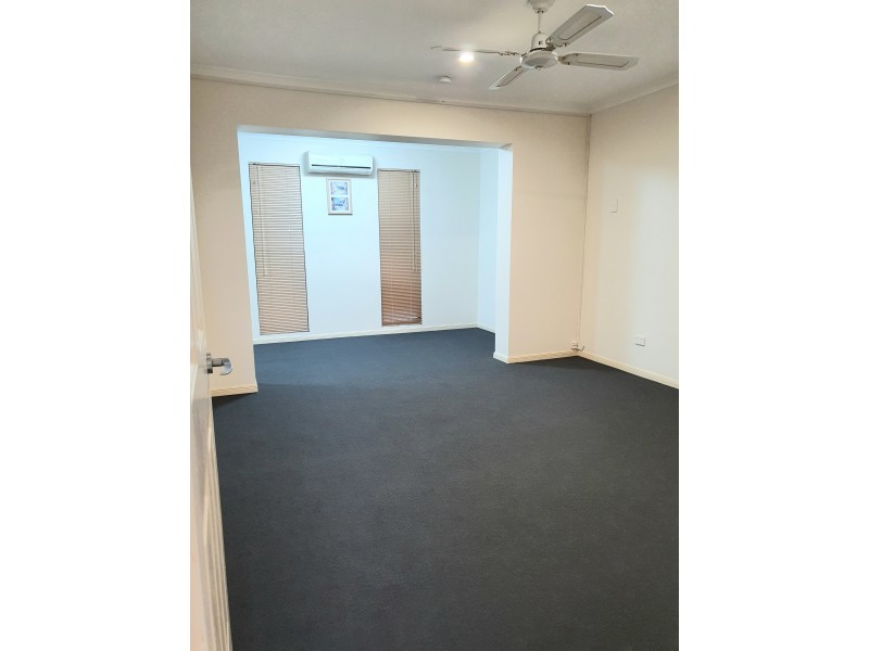 7 Anemone Avenue, Hollywell QLD 4216