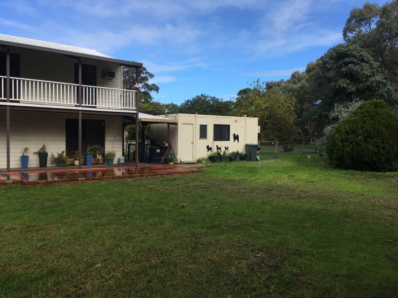 148 Lakelands Road, Barragup WA 6209
