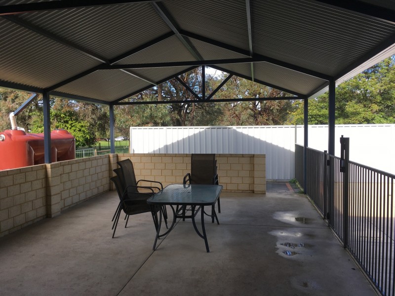 148 Lakelands Road, Barragup WA 6209