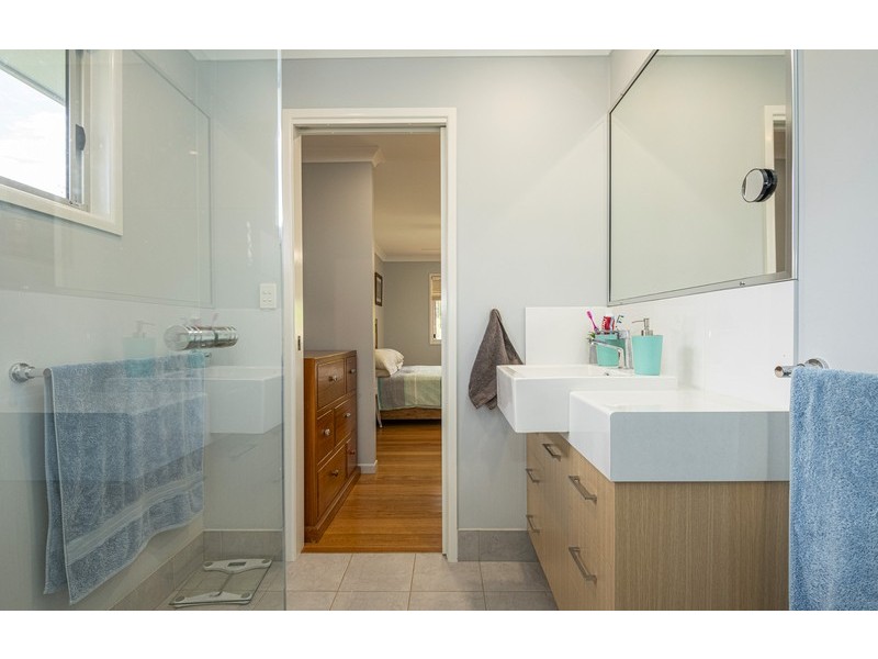 15 Yarrowmere Road, South Kolan QLD 4670