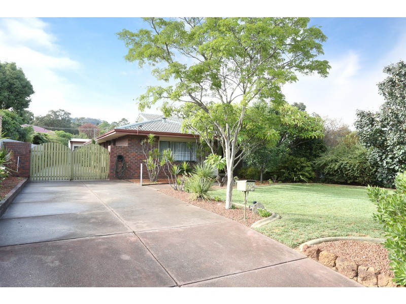 39 Scenic Drive, Maida Vale WA 6057