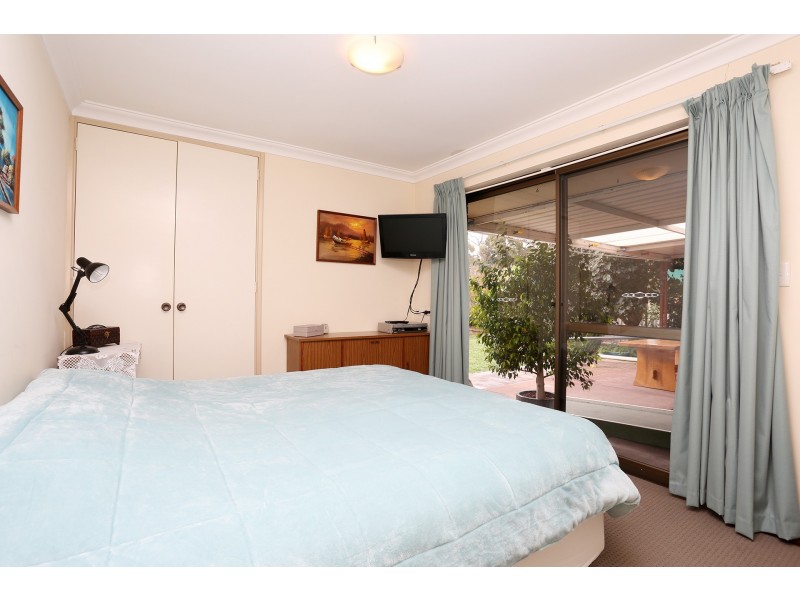 39 Scenic Drive, Maida Vale WA 6057