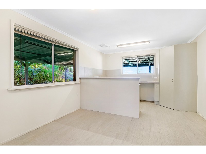 23 Aberdeen Court, Highland Park QLD 4211