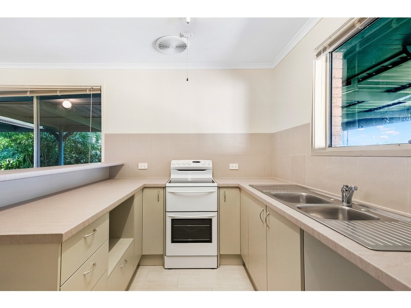 23 Aberdeen Court, Highland Park QLD 4211