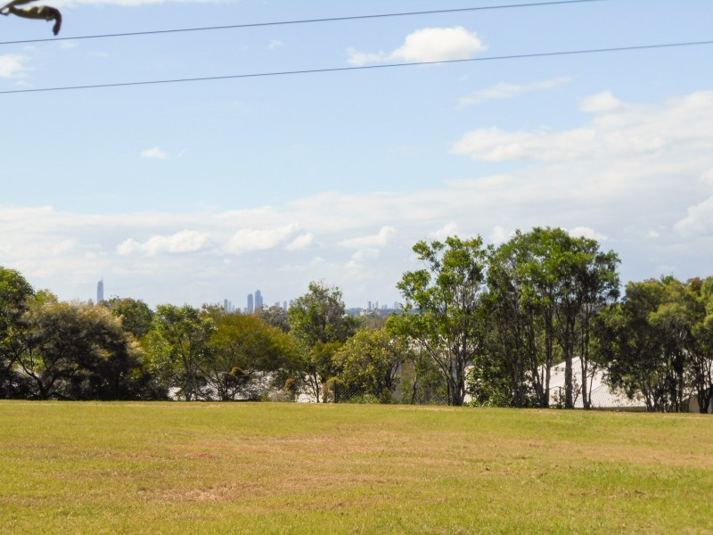 23 Aberdeen Court, Highland Park QLD 4211