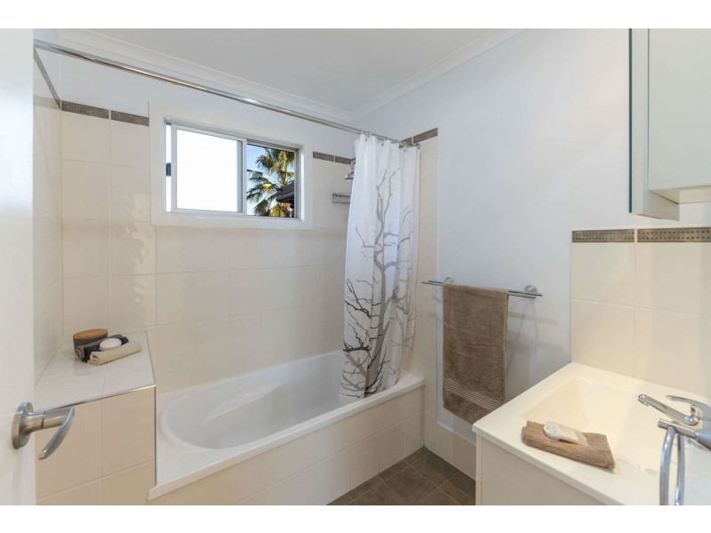 32 Poinciana Street, Newtown QLD 4350