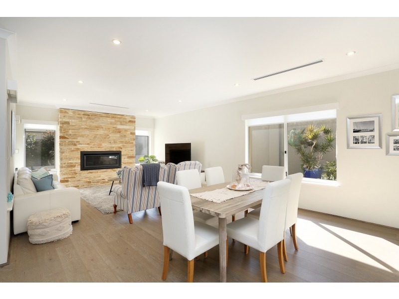 7 Devonshire Link, North Coogee WA 6163