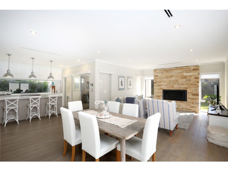 7 Devonshire Link, North Coogee WA 6163