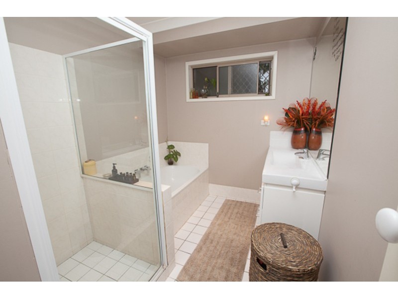 16 Salvatore Court, Morayfield QLD 4506