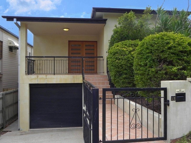 12 Seventh Avenue, Windsor QLD 4030