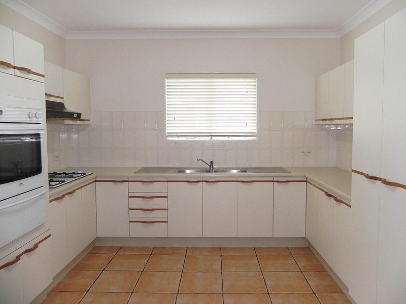 12 Seventh Avenue, Windsor QLD 4030