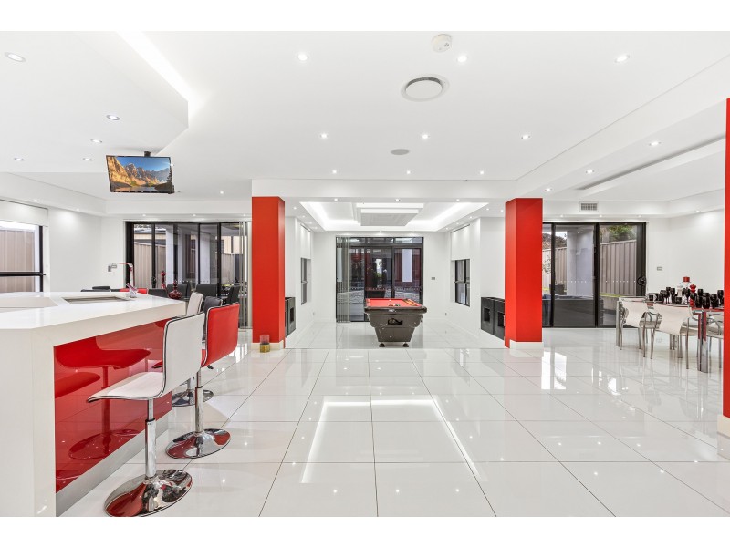 100 The Boulevarde, Oak Flats NSW 2529