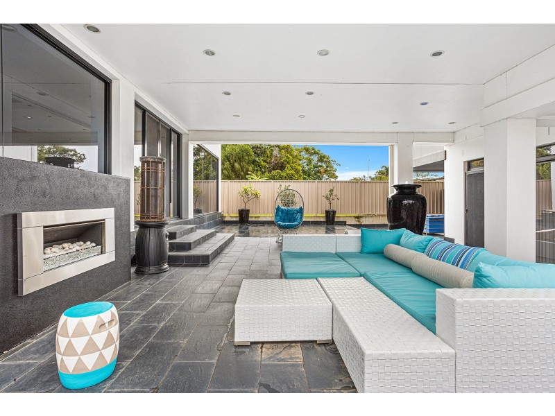 100 The Boulevarde, Oak Flats NSW 2529