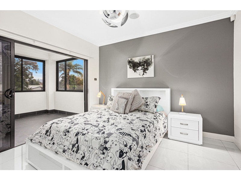 100 The Boulevarde, Oak Flats NSW 2529