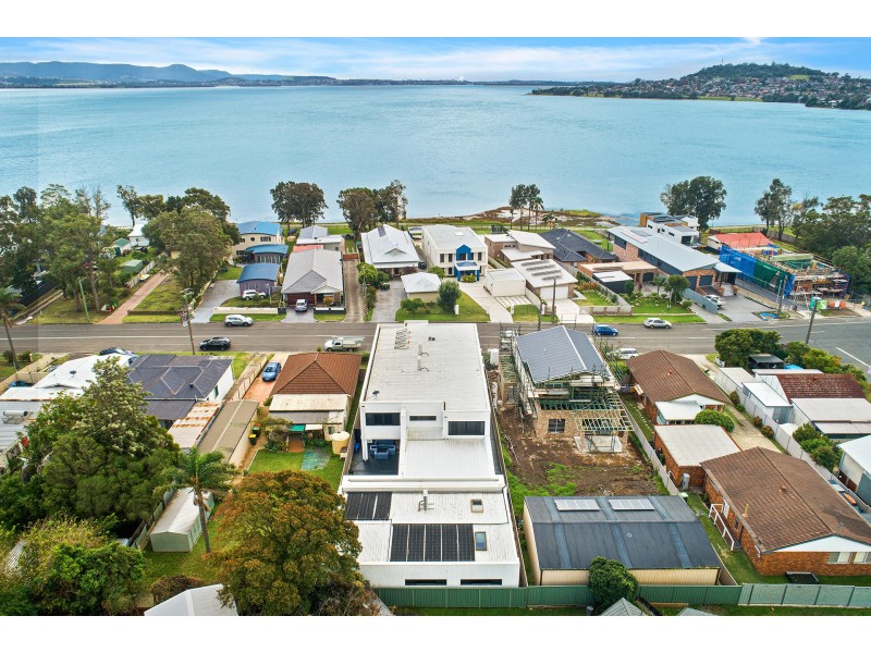 100 The Boulevarde, Oak Flats NSW 2529