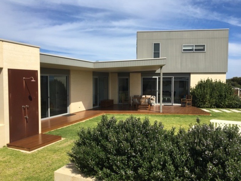 15 Marmaduke Point Rd, Gnarabup WA 6285