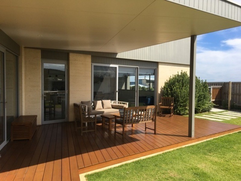 15 Marmaduke Point Rd, Gnarabup WA 6285