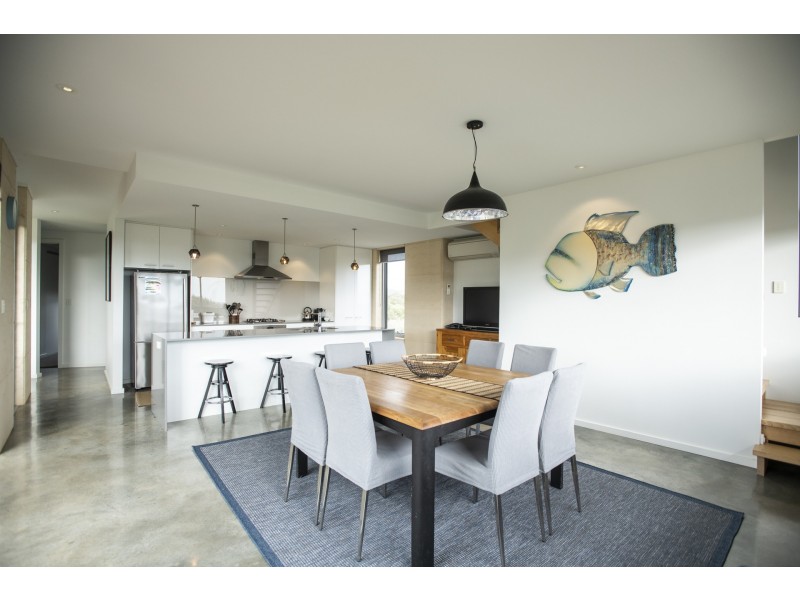 15 Marmaduke Point Rd, Gnarabup WA 6285