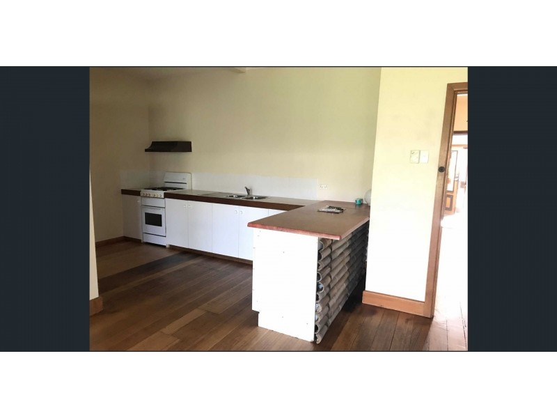 94 Beach Street, Frankston VIC 3199