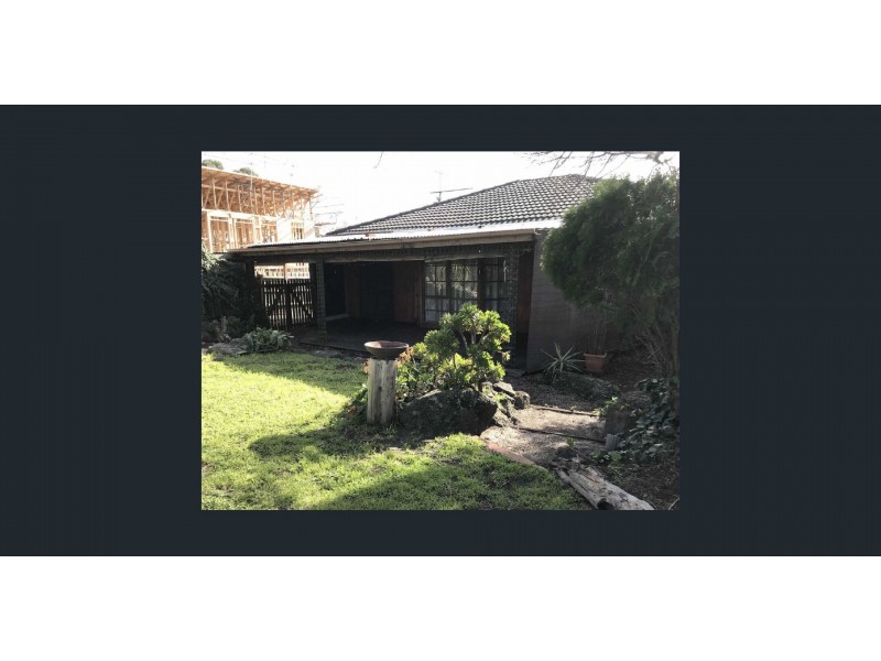 94 Beach Street, Frankston VIC 3199