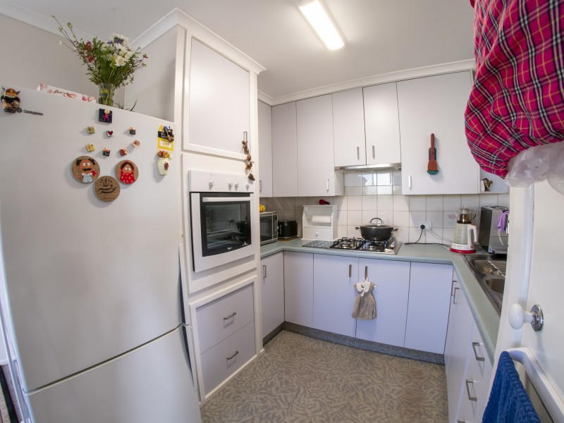 27 Riethmuller Street, Kearneys Spring QLD 4350