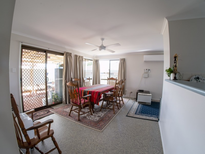 27 Riethmuller Street, Kearneys Spring QLD 4350