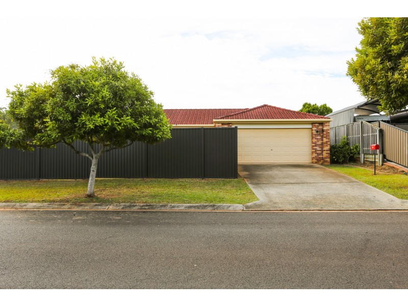 32 Pinelands Circuit, Redland Bay QLD 4165