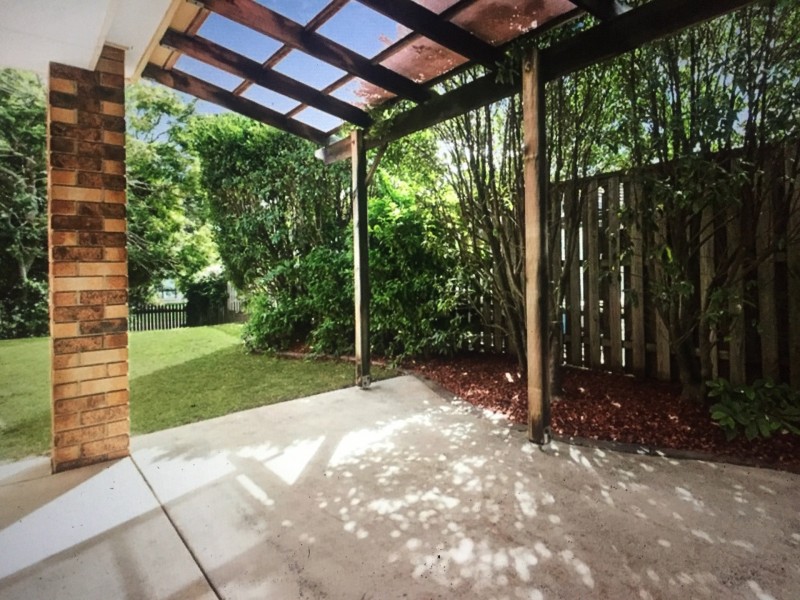 32 Pinelands Circuit, Redland Bay QLD 4165