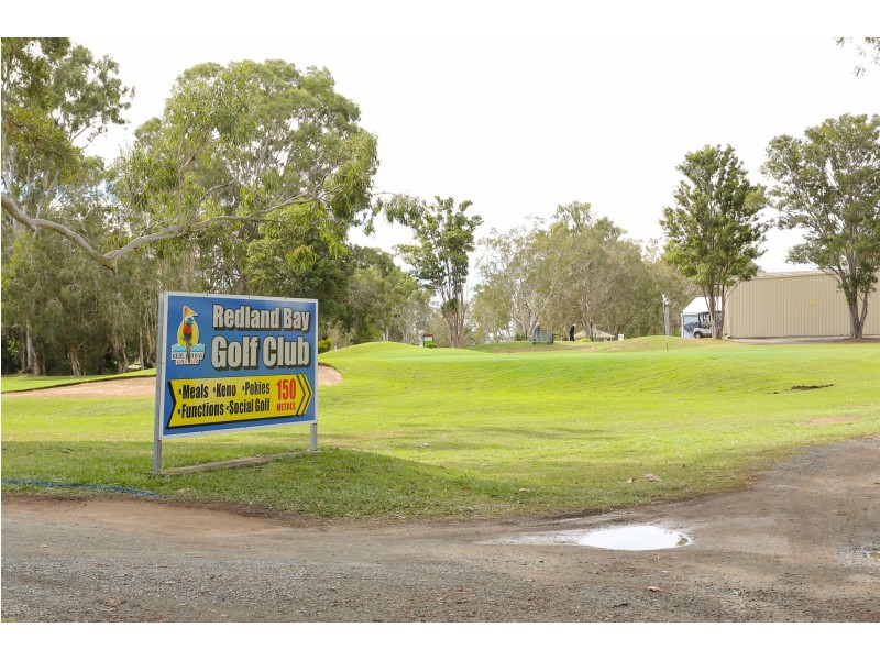 32 Pinelands Circuit, Redland Bay QLD 4165