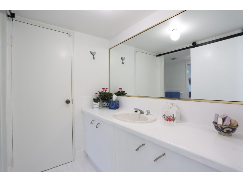 7/146 Pacific Parade, Bilinga QLD 4225